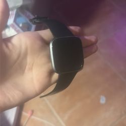 Fitbit Versa 2 Health & Fitness Smartwatch