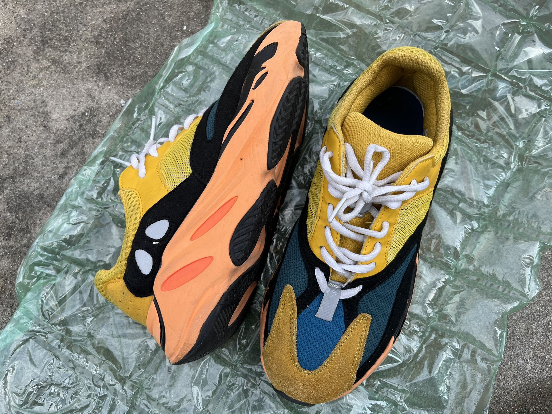 NO BOX Size 9.5