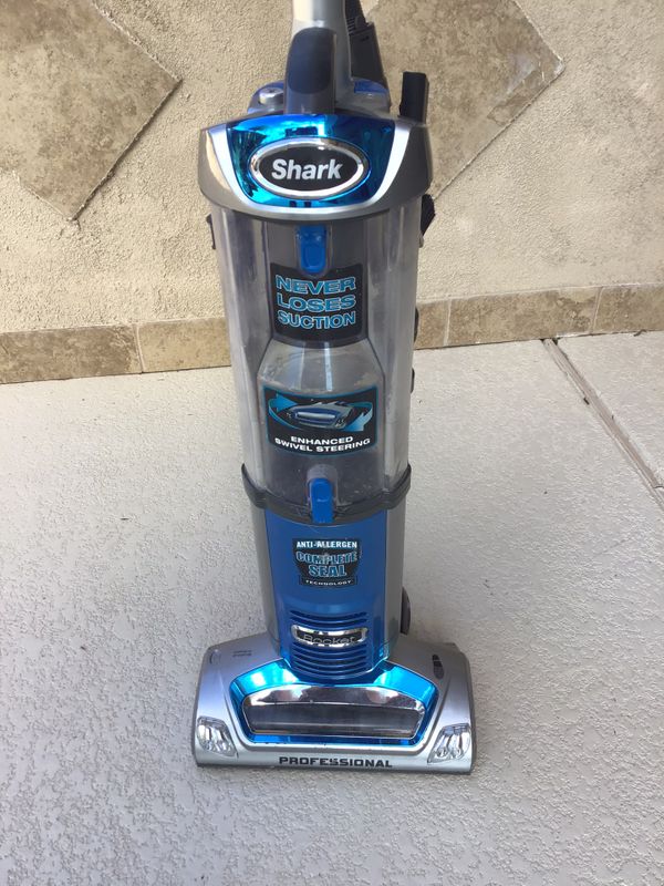 Shark Upright Vacuum for Sale in North Las Vegas, NV OfferUp
