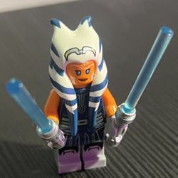 LEGO Star Wars Ahsoka Tano Minifigure Authentic 