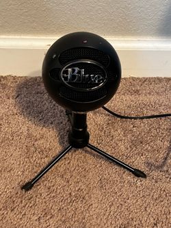 Blue snowball ice microphone