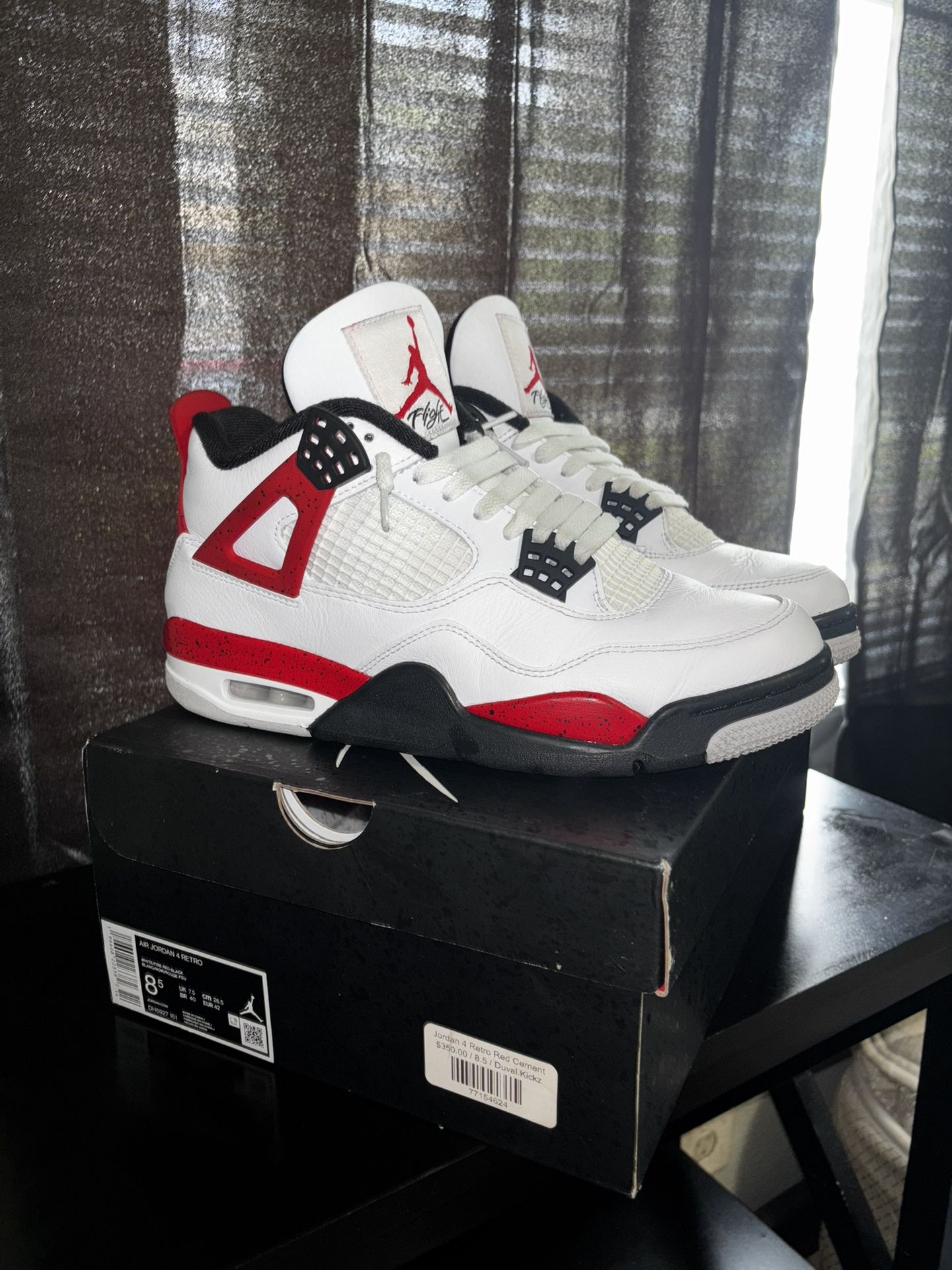 Jordan retro 4 red 8.5