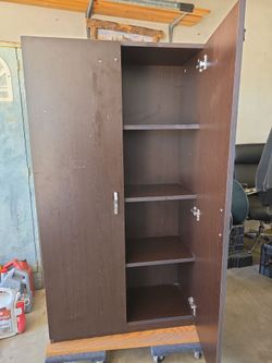 Wood cabinet