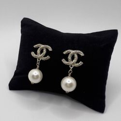 Beautiful Earrings $30