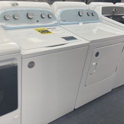 New Scratch And Dent Whirlpool Washer And Dryer Set. 1 Year Warranty 