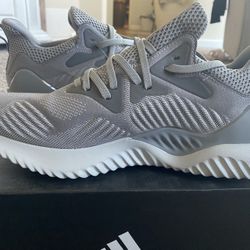 Adidas Mens Shoe Size 10