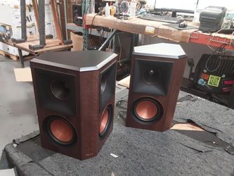 BC193 - Klipsch RP-502S-II-WALNUT Bookshelf Speakers (pair)