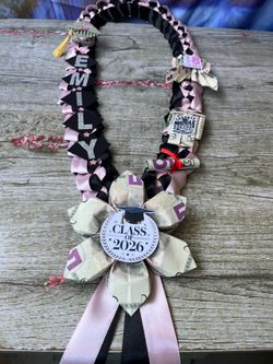 Graduation leis