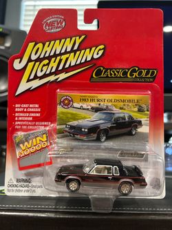 Johnny Lightning 1983 Hurst Oldsmobile Die-Cast