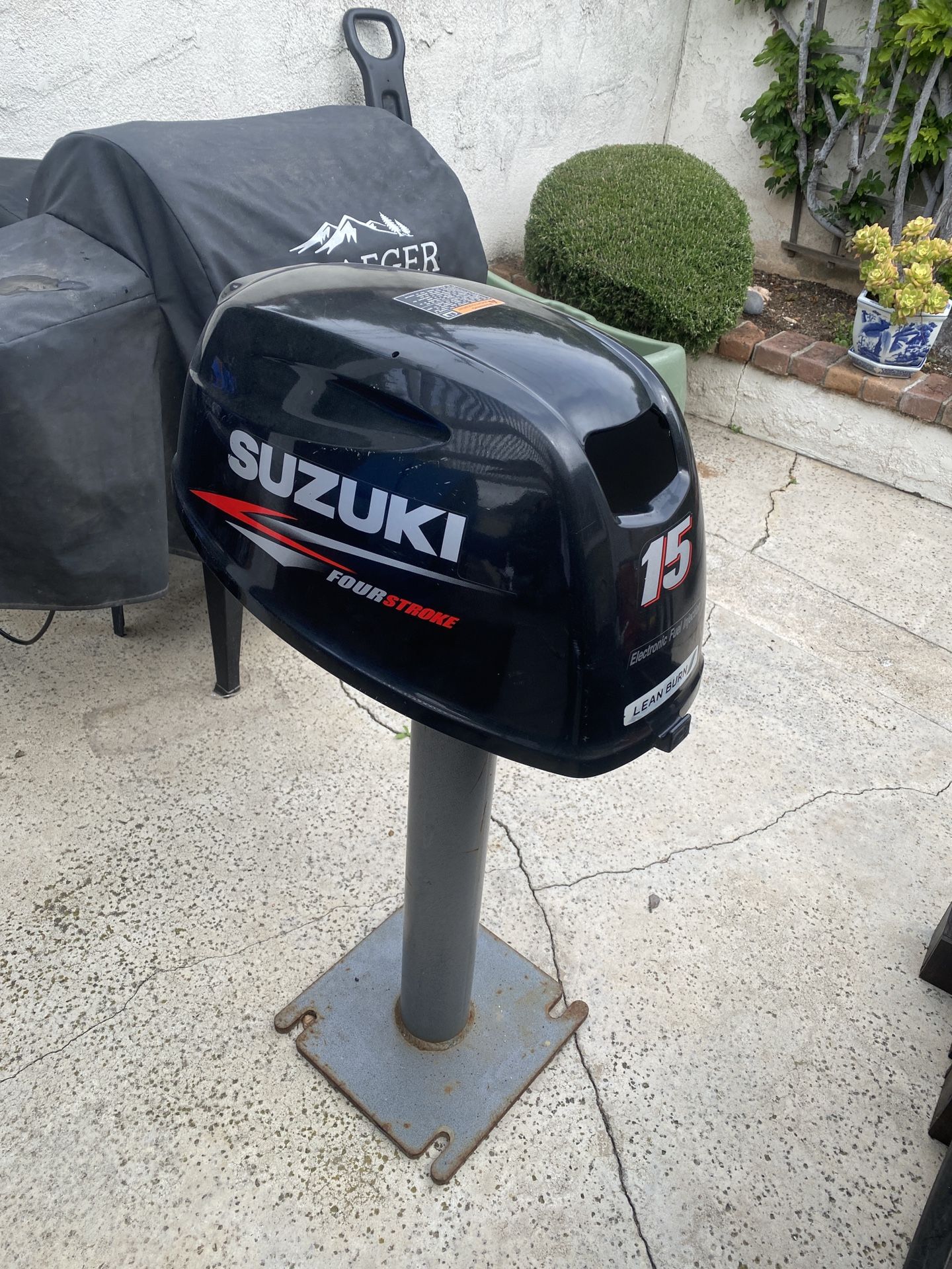 Suzuki Df15 Outboard Cowl Cover