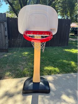 Little Tikes Basketball Goal