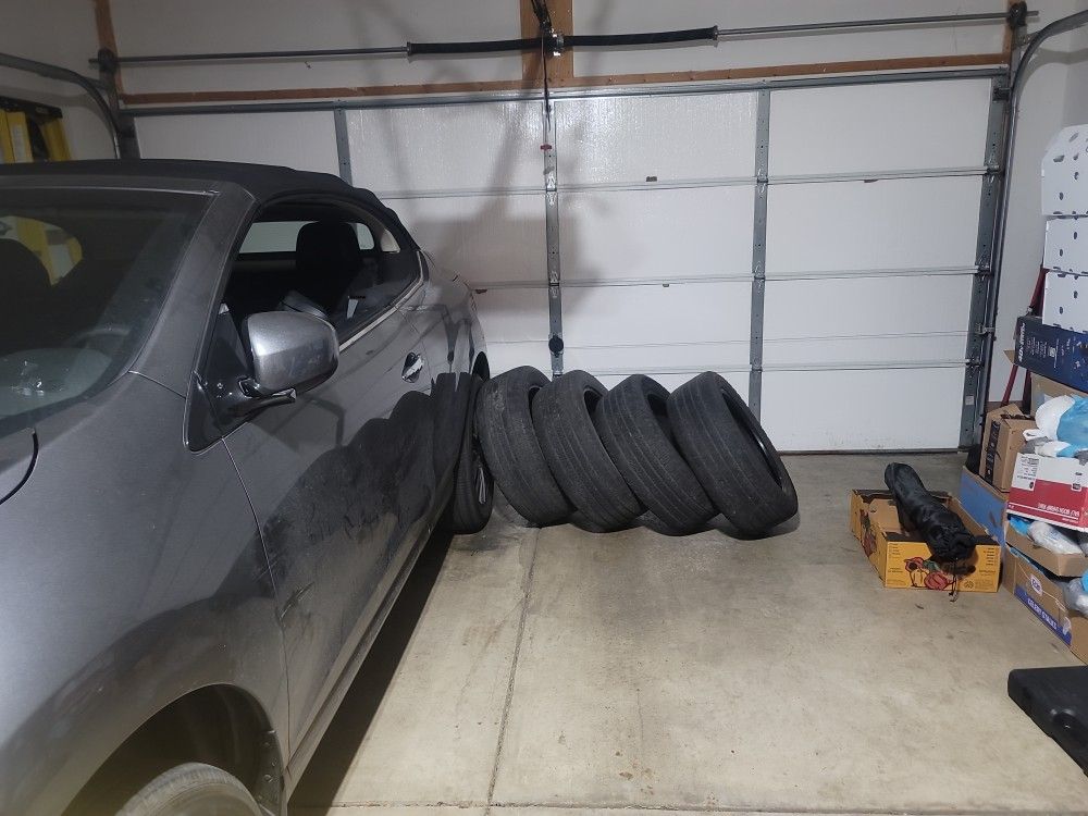 GOOD YEAR TIRES Size 265/50R 20