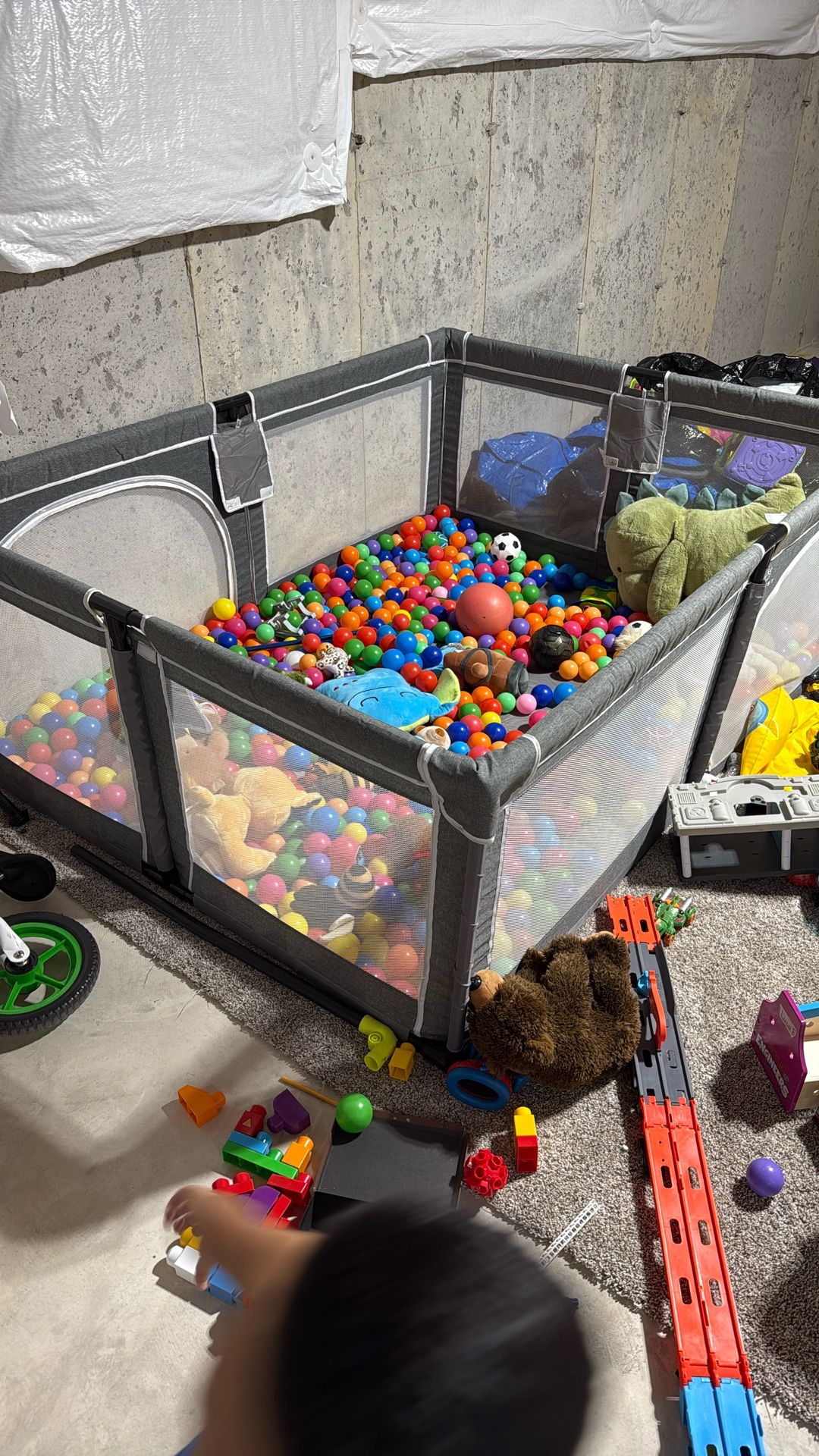 Ball Pit 