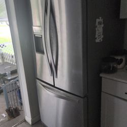 Free!!!!!!Free!!!!!Refrigerator!!!!!Free!!!!Free!!!!