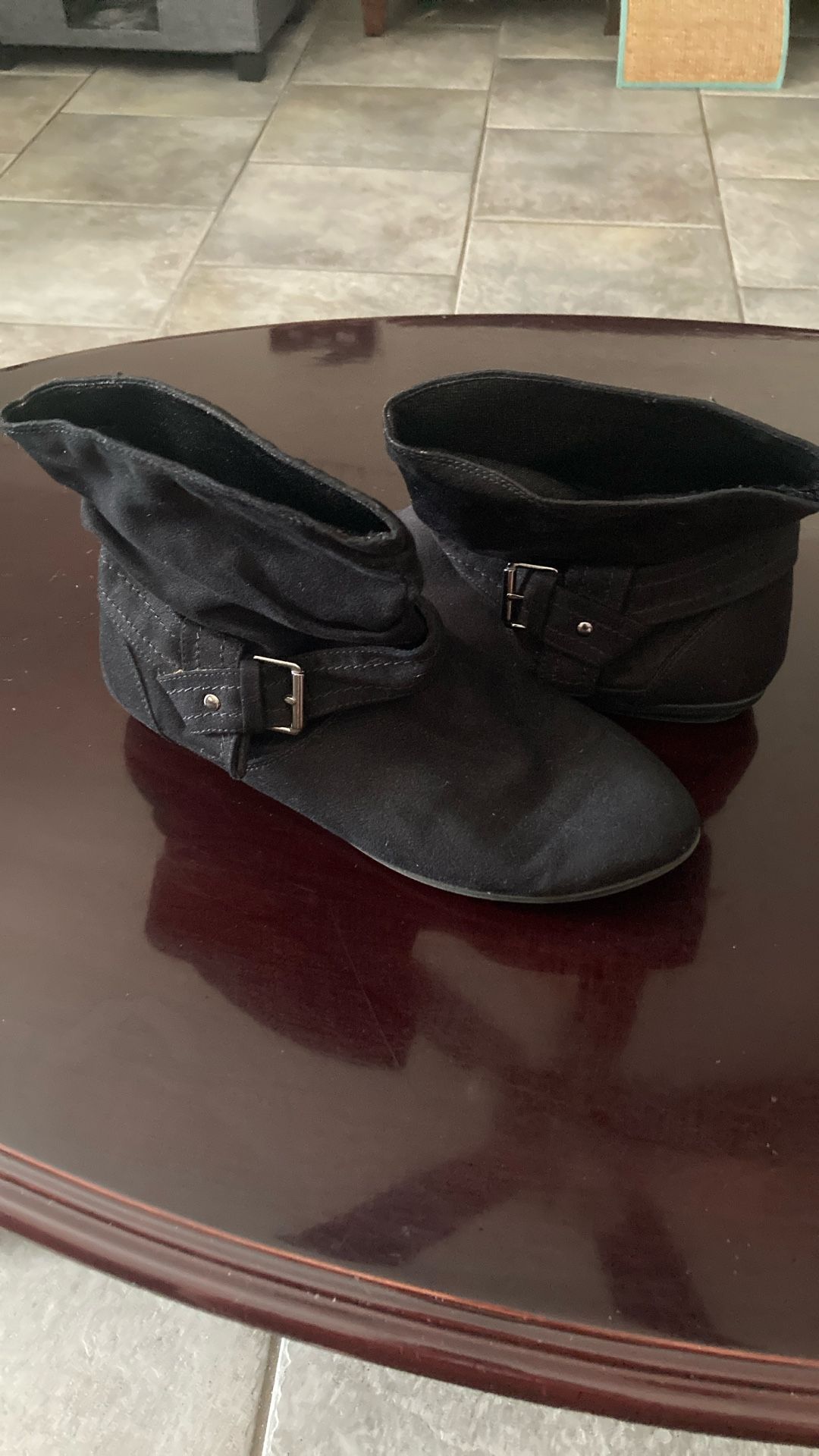 Black Size 9 Light Weight Boots Worn Twice