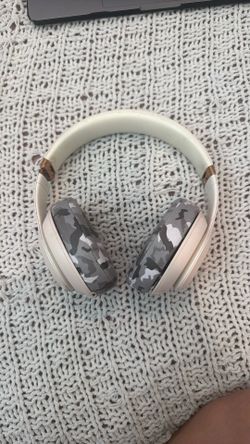 Beats Headphones With Custom Ear Piece