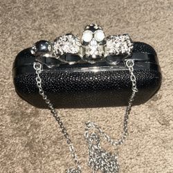 Clutch Skull Ring/ Crossbody 
