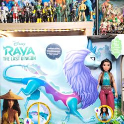 Disney Raya and The Last Dragon Color Splash Raya and Sisu Dragon Water Toy Doll