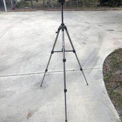 Ambico Tripod