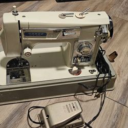 Morse Zig Zag Sewing Machine