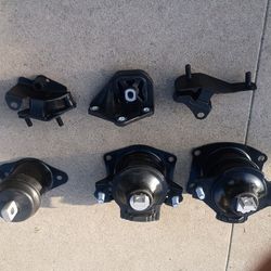 Motor and transmission mounts