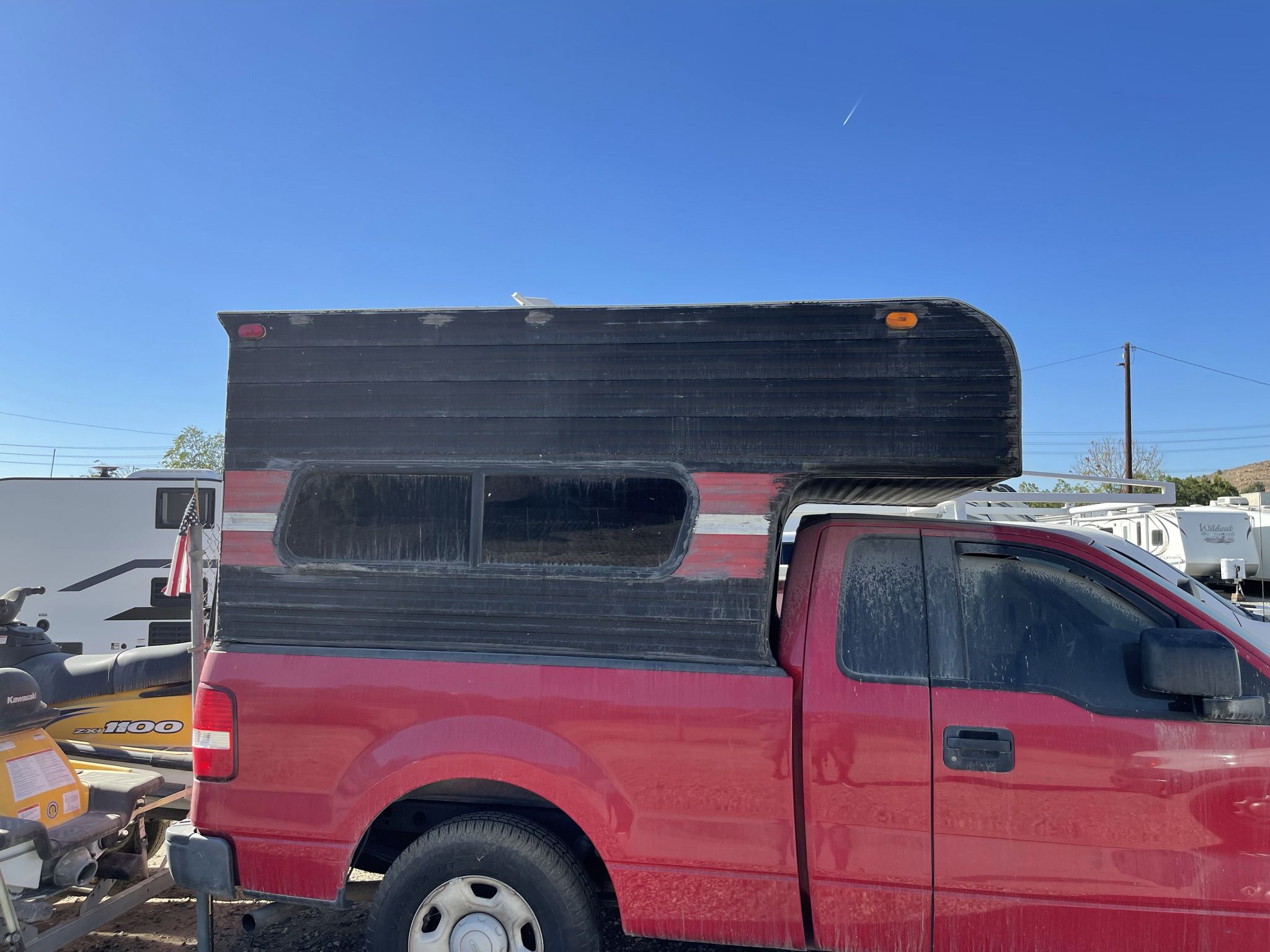 Six Pac Camper Shell for 6.5 Truck Bed Size