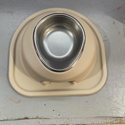 WeatherTech Pet Feeding System