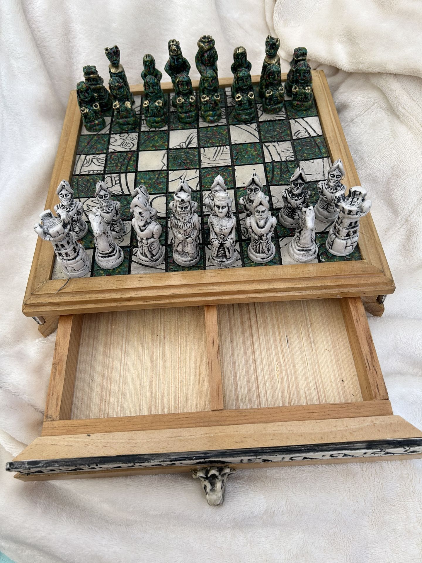 Vintage stone, Maya, Aztec Chess Game NOT FREE