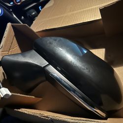 2018-2023 Toyota Camry Driver Mirror 