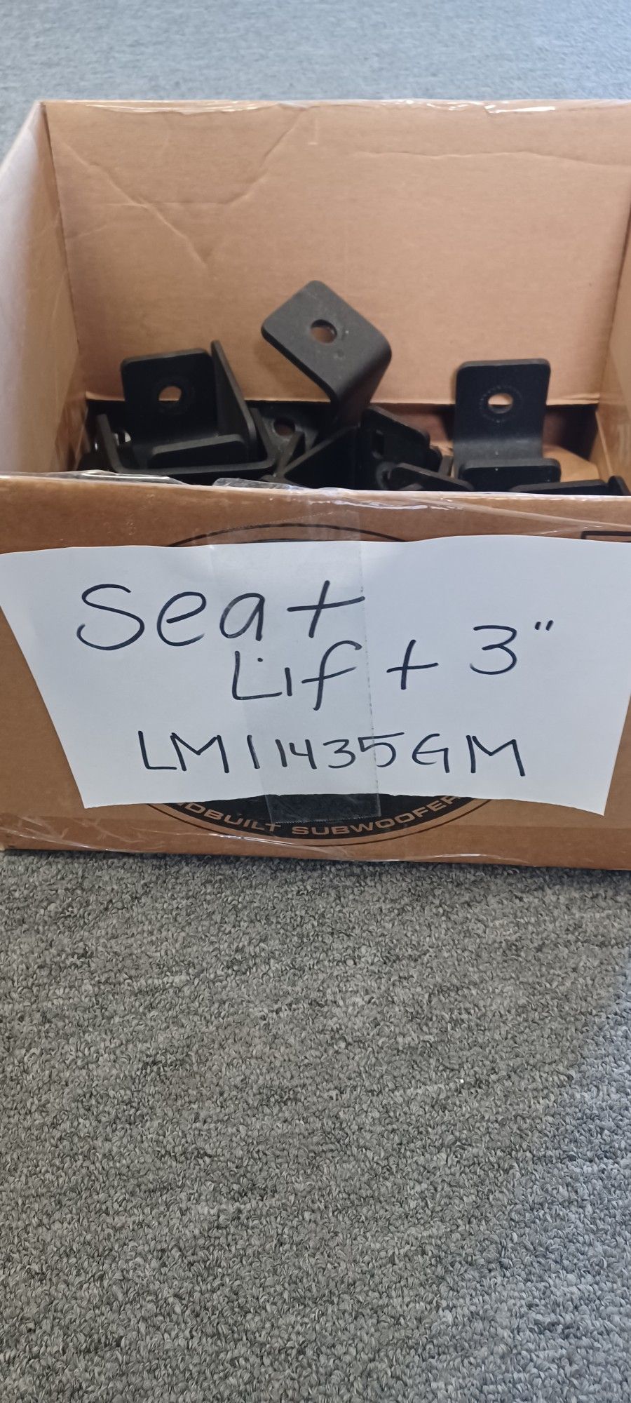 3.5" Seat Lift From LMI Welding For Chevy GMC 2014-2019