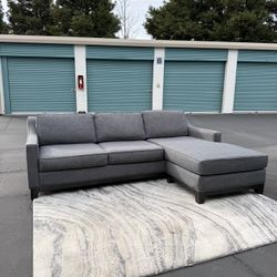 🚚DELIVERY- Large Gray Sectional Sofa W/ Reversible Chaise 