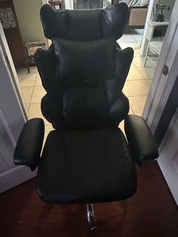 Big office/gaming chair