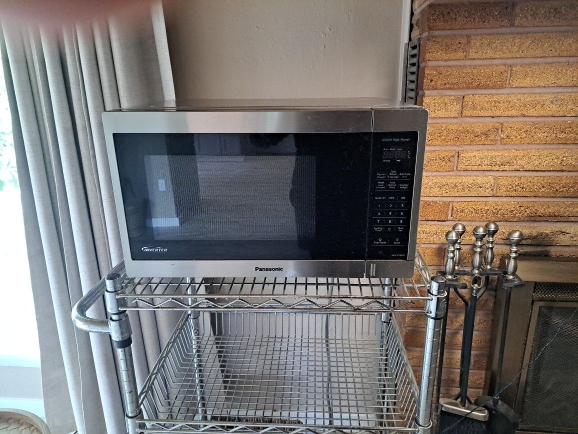Microwave Oven