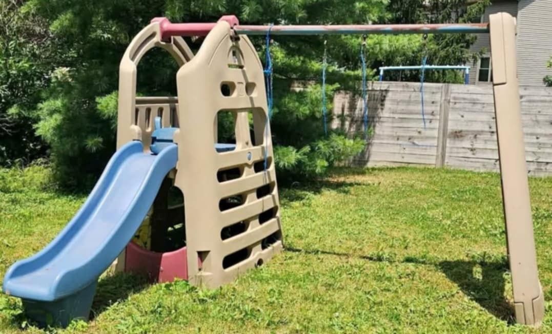 Play Set Please Read Description