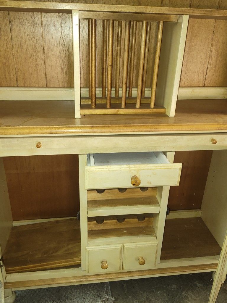 Buffet Cabinet