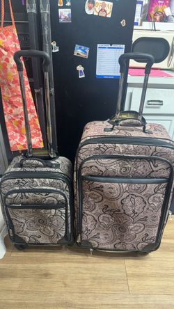 London Fog Mayfair Paisley Carry-On and Checked Spinner Luggage Set 2 piece