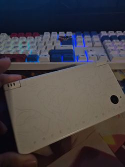 Pokémon White Nintendo Dsi Console