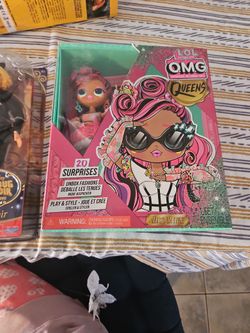 Lol OMG Suprise Doll Queens, Miss Divine