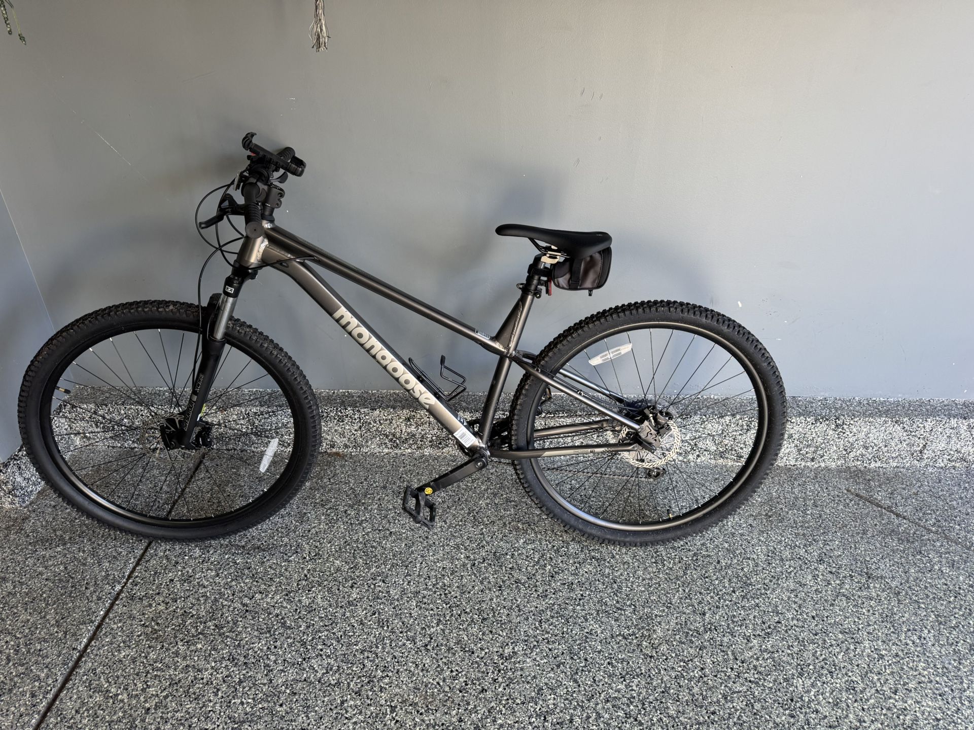 Mongoose Adult Switchback Expert Mountain Bike