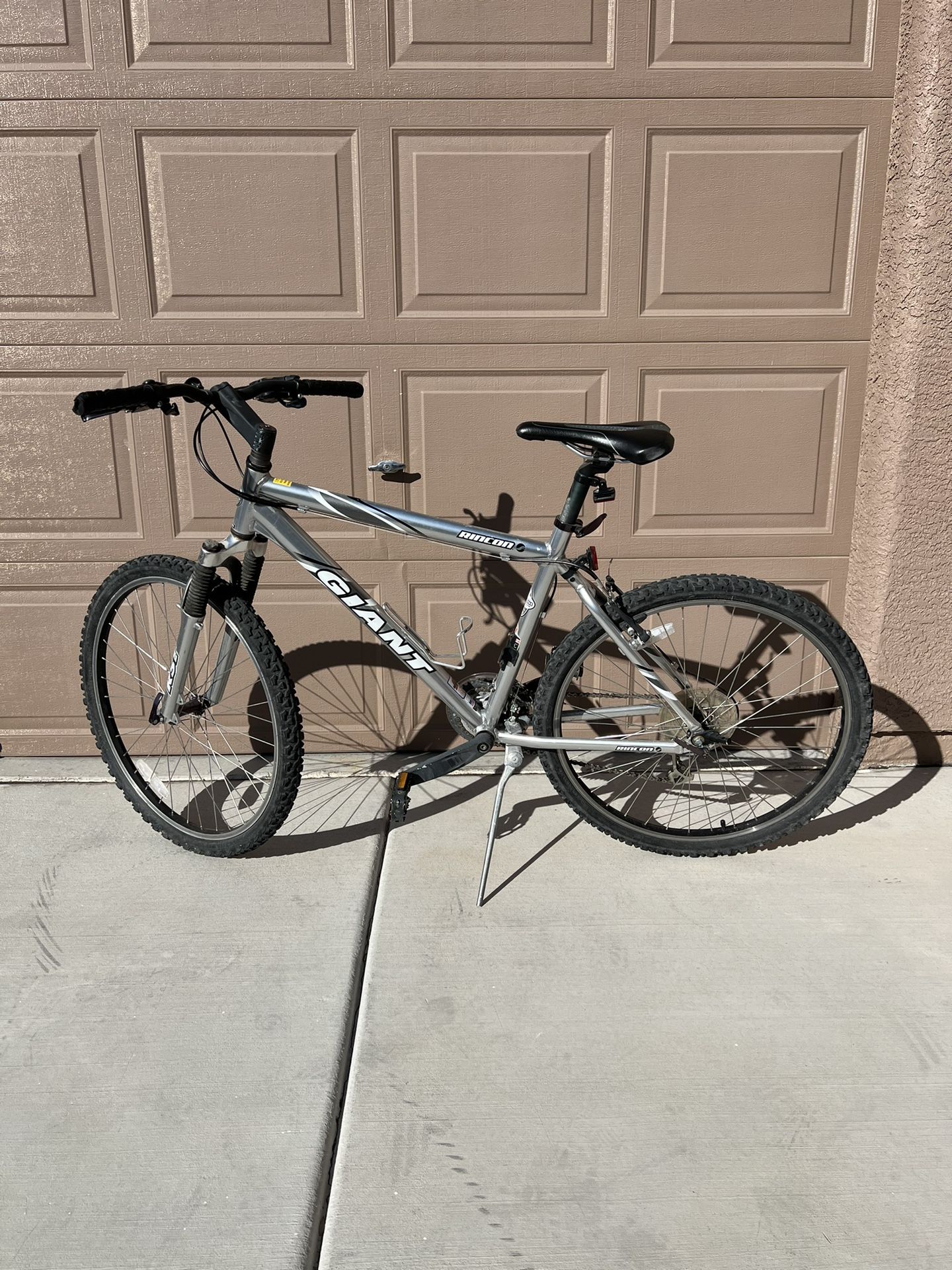 Men’s Giant Bike