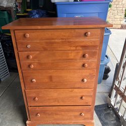 5 Drawer Dresser (see photos)