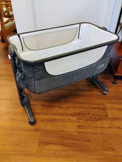 Koola Baby Bassinet/Bedside Sleeper 
