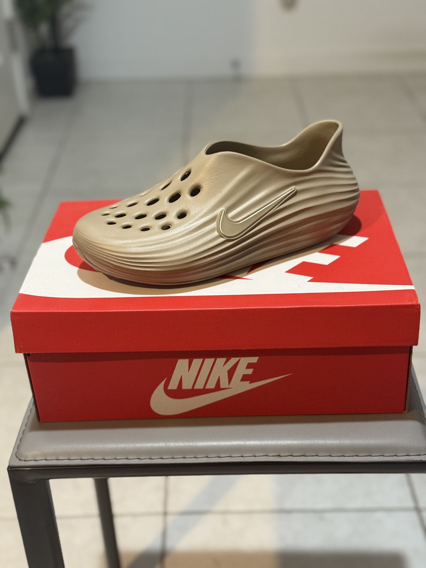 Nike ReactX Rejuvenate Khaki Brown Men's Sizes 10 Tan Brown Brand New