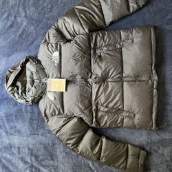 North Face Puffer (New) 