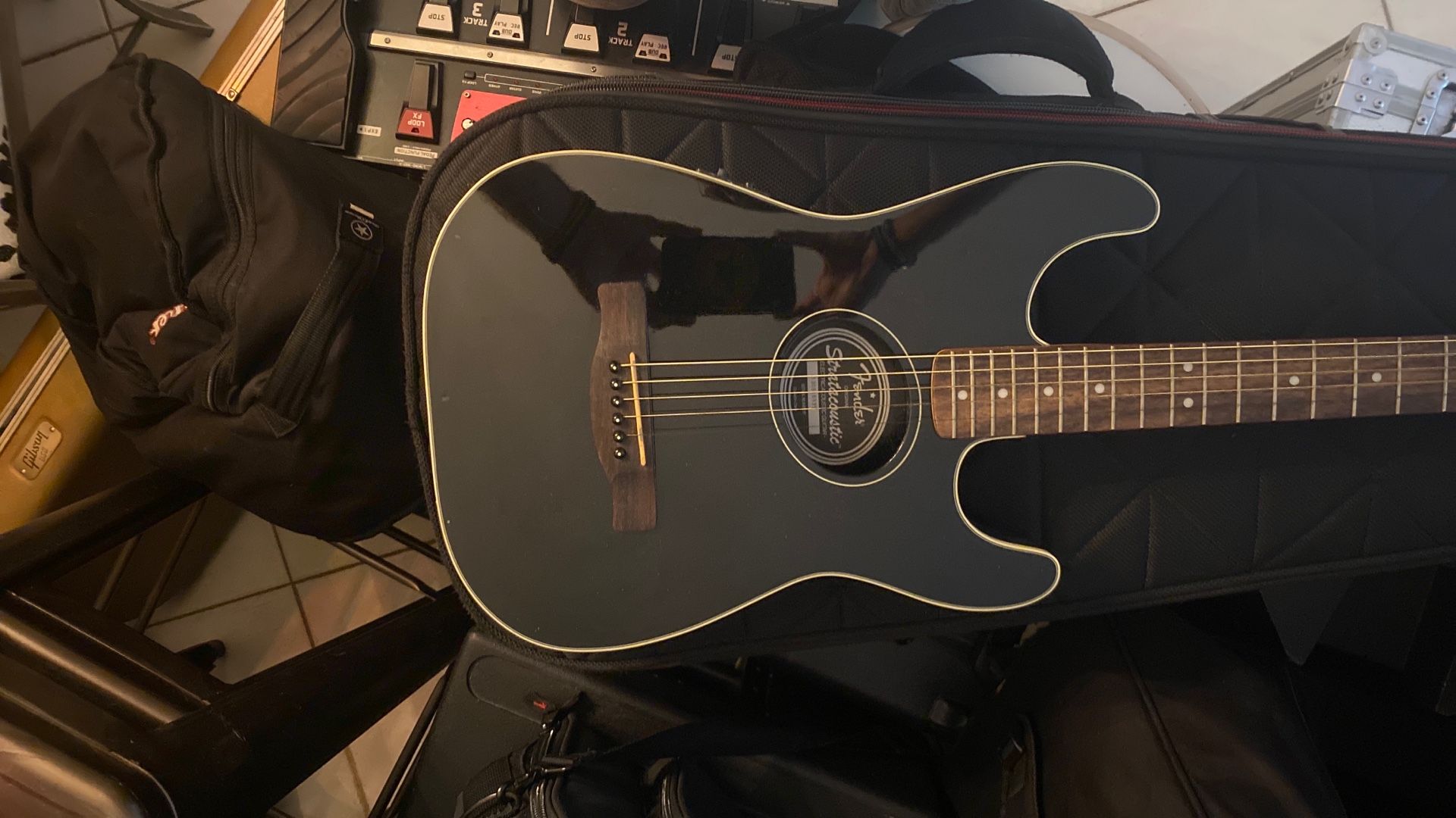 Fender Stratacoustic