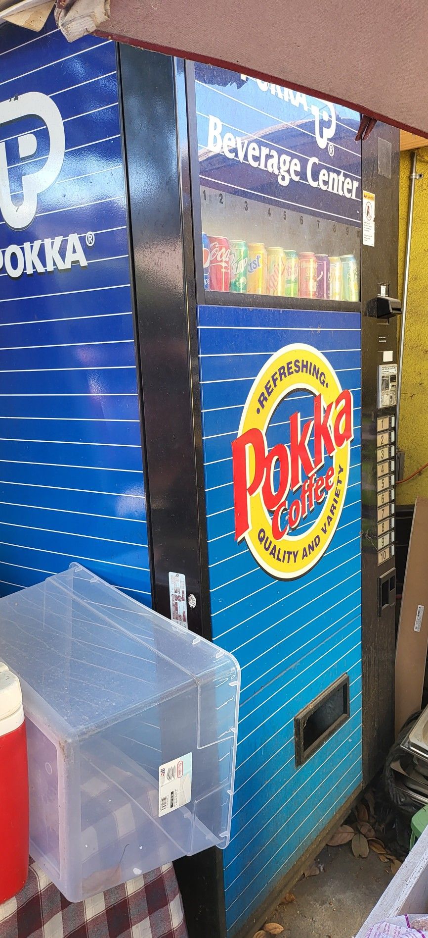 Vending Machine Vending machines & Dispensers