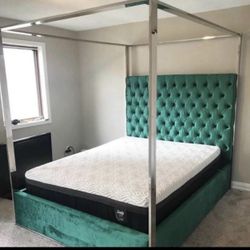 Queen Size Green Canopy Bed Frame Only 