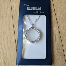 EFFY Silver Locket Pendant Charm Necklace. 24" chain. 1.5" locket opens store Memorabilia . Meaningful Chic!