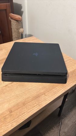 PS4 Slim