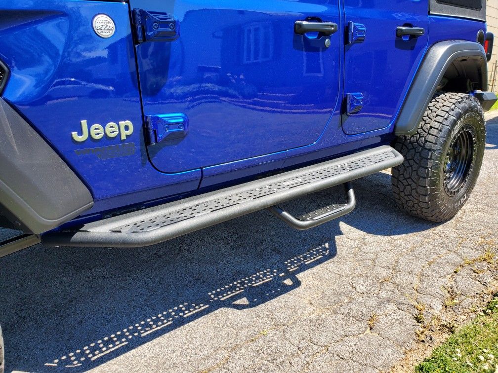 Wrangler JLU Running Boards